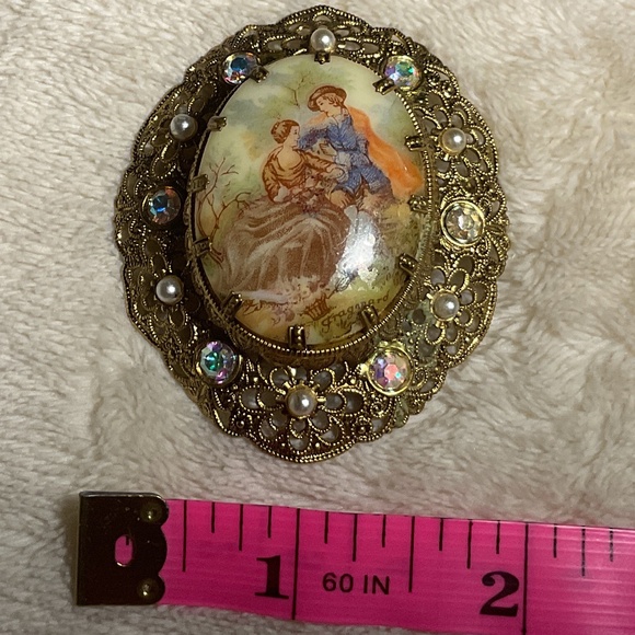 Vintage Stunning Brooch Filigree Victorian Porcelain Courting Couple Jewel Pearl - Picture 8 of 10